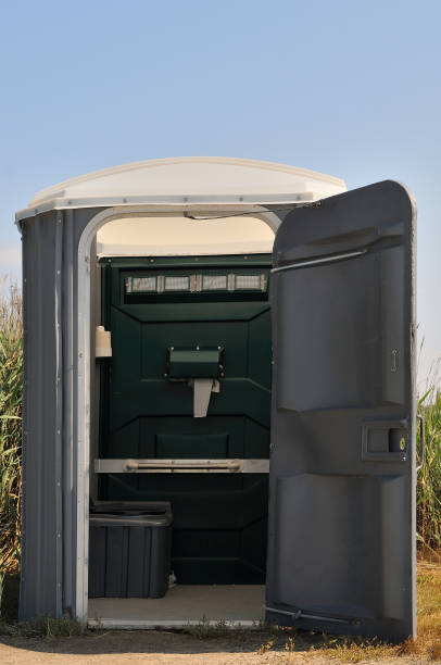 Best Construction site porta potty rental  in Parker City, IN